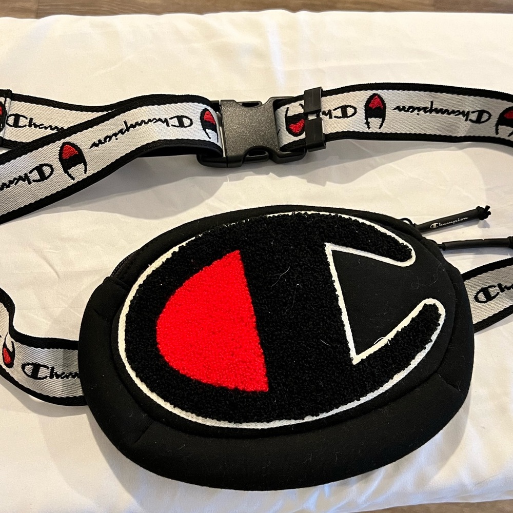 LIKE NEW Champion logo fuzzy Fanny pack
